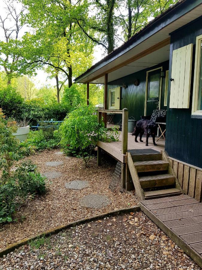De Flierefluiter Villa Nutter Eksteriør bilde